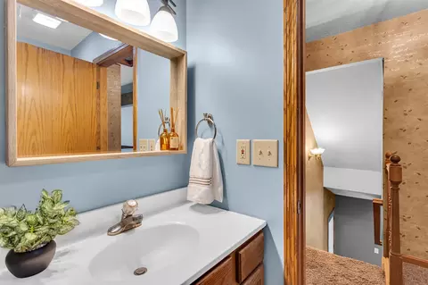 Bath - 2740 Marion, Jackson, MI 49201 photo 5 of 7