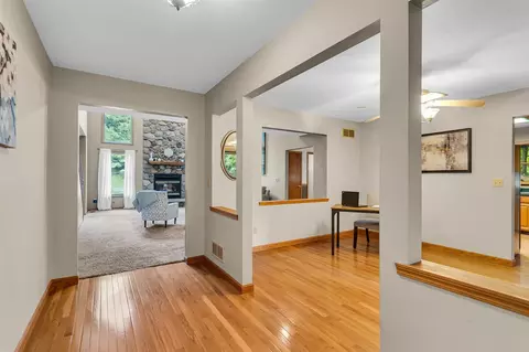 Entry Way - 2740 Marion, Jackson, MI 49201 photo 2 of 5
