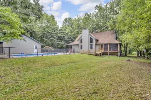 Exterior - 2740 Marion, Jackson, MI 49201 photo 5 of 15