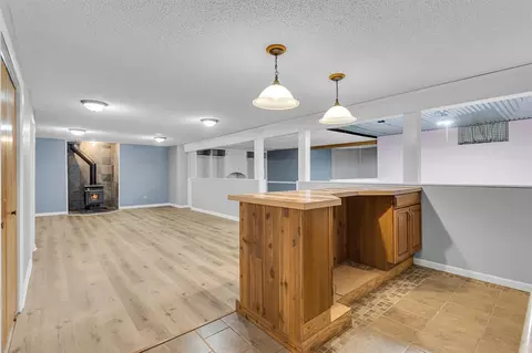 Living - 2740 Marion, Jackson, MI 49201 photo 5 of 9