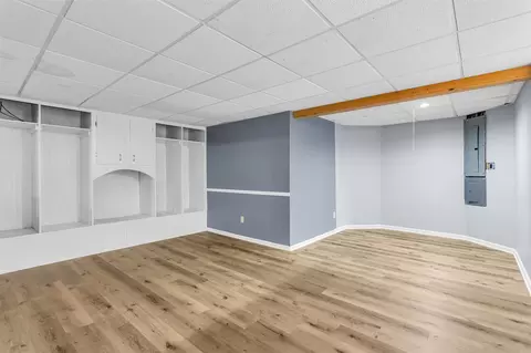 Living - 2740 Marion, Jackson, MI 49201 photo 7 of 9