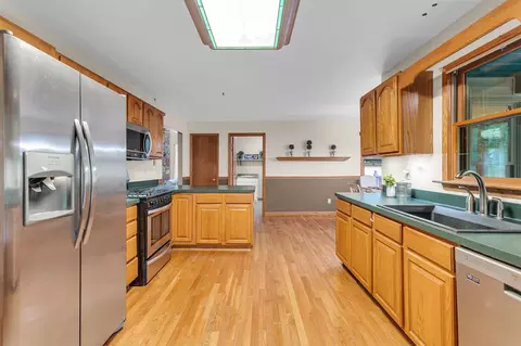 Kitchen - 2740 Marion, Jackson, MI 49201 photo 3 of 7