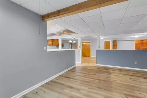 Living - 2740 Marion, Jackson, MI 49201 photo 9 of 9