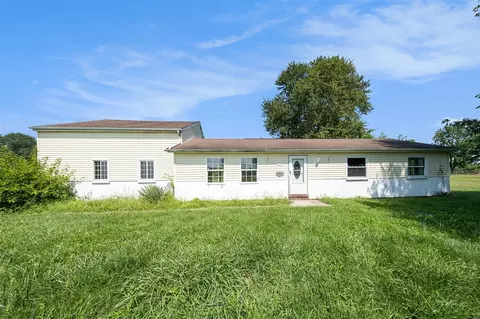 9800 S Stony Crk, Carleton, MI 48117