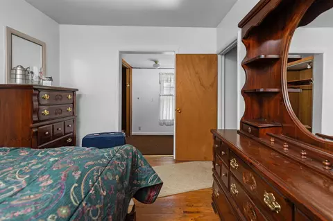 Bedroom - 9008 Macon, Saline, MI 48176 photo 2 of 6