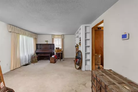 Living - 9008 Macon, Saline, MI 48176 photo 2 of 2