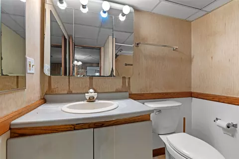 Bath - 9008 Macon, Saline, MI 48176 photo 1 of 2