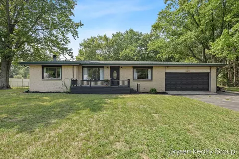 10837 Summit, Rockford, MI 49341