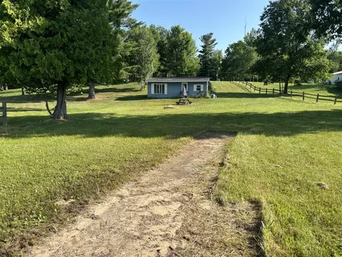 8477 Gressley, Hesperia, MI 49421 photo 2