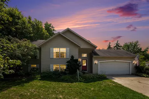 924 E 12th, Holland, MI 49423
