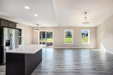 375 Locust, Constantine, MI 49042 photo 6
