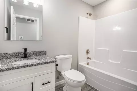 375 Locust, Constantine, MI 49042 photo 14