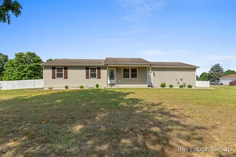 6600 Risner, Plainwell, MI 49080