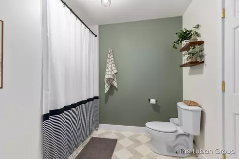 Bath - 6600 Risner, Plainwell, MI 49080 photo 3 of 4