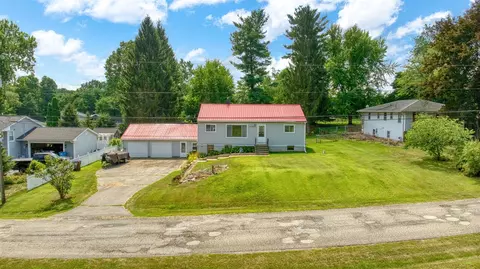 2100 N Cloverhill, Jackson, MI 49201 photo 40