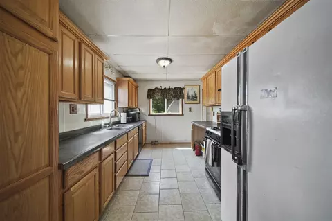 2100 N Cloverhill, Jackson, MI 49201 photo 10