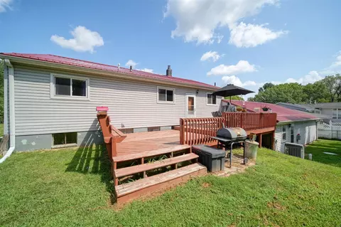 2100 N Cloverhill, Jackson, MI 49201 photo 35