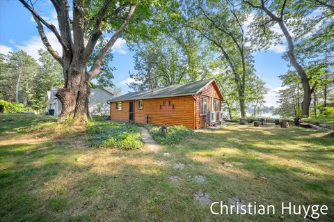 8818 E 128th, Sand Lake, MI 49343