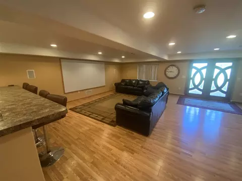 Living - 4350 Bailey, Jackson, MI 49201 photo 2 of 3