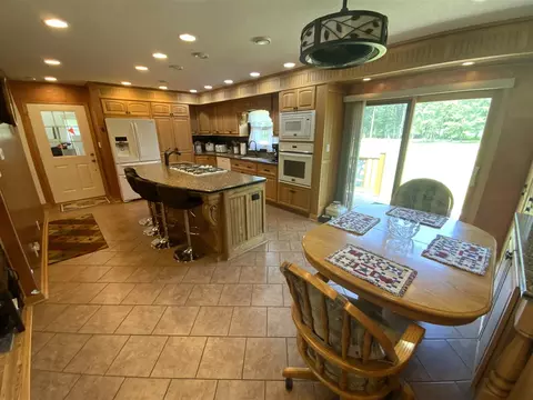 Kitchen - 4350 Bailey, Jackson, MI 49201 photo 2 of 4