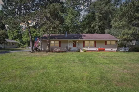 4246 Huntington, Jackson, MI 49203
