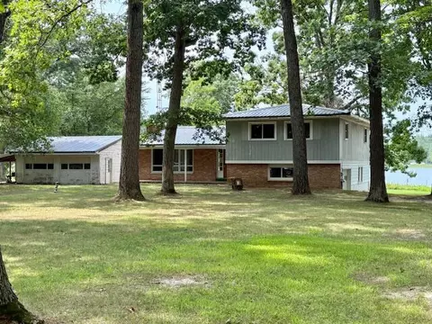 2332 Nottawa Lk, Marshall, MI 49068