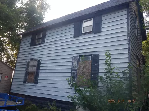 124 Middle, Three Rivers, MI 49093 photo 2