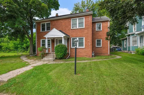 74 Union, Battle Creek, MI 49017