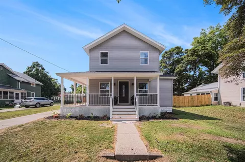 910 Backus, Jackson, MI 49202