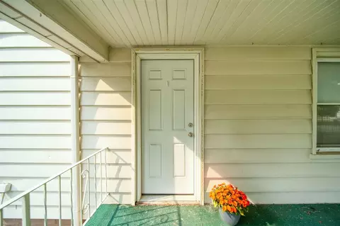 Exterior - 606 Ryan, Owosso, MI 48867 photo 2 of 9