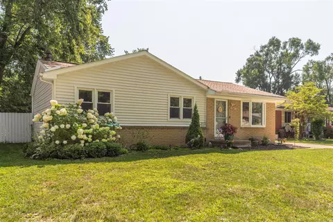 1511 Barchester, Westland, MI 48186