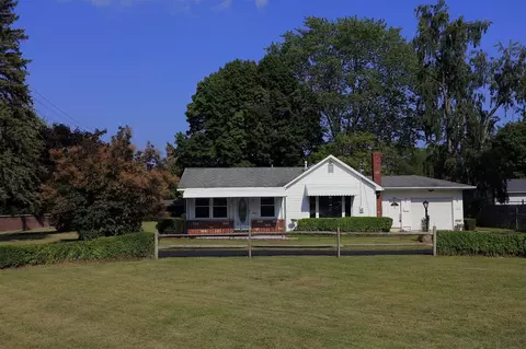 12 S Occidental, Tecumseh, MI 49286 photo 4