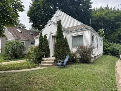 1533 Sylvan Ave SE, Grand Rapids, MI 49506