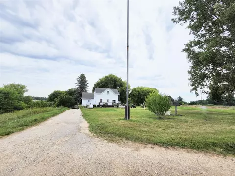 4919 N Victory Cor, Ludington, MI 49431