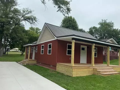 54 N Elm, Hesperia, MI 49421