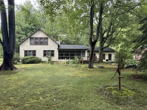 1898 Benjamin, Muskegon, MI 49445