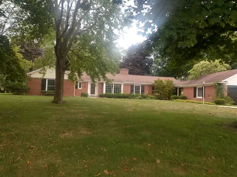 420 Charles, Alma, MI 48801
