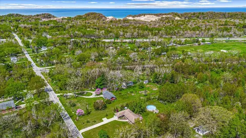 5407 Browntown, Sawyer, MI 49125