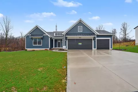 5883 Valley Pt, Caledonia, MI 49316
