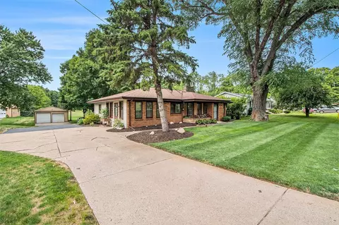 10381 8th, Grand Rapids, MI 49544