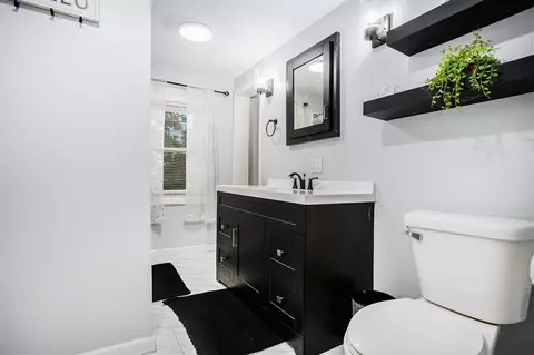 Bath - 906 Seventh St, Three Rivers, MI 49093 photo 2 of 3