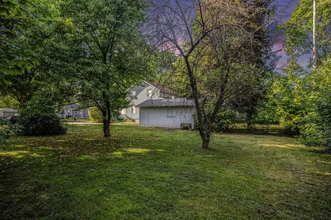 Exterior - 906 Seventh St, Three Rivers, MI 49093 photo 3 of 4