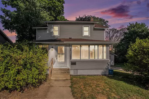 906 Seventh St, Three Rivers, MI 49093