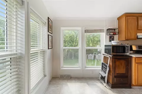Entry Way - 1116 Donnely, Jackson, MI 49201 photo 4 of 4