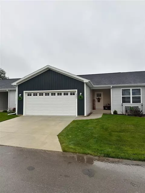 2047 Lion Gate, Portage, MI 49024