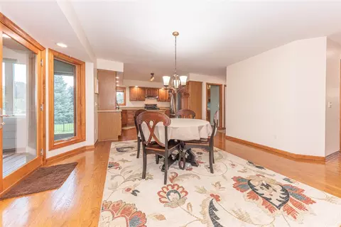 Dining - 3230 Golfview, Saline, MI 48176 photo 5 of 6