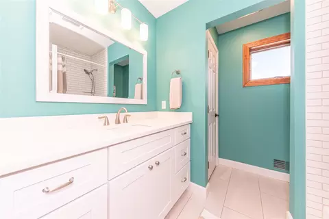 Bath - 3230 Golfview, Saline, MI 48176 photo 8 of 12