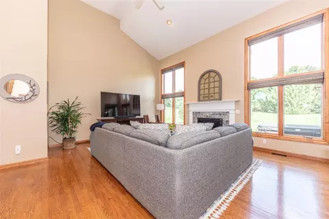 Living - 3230 Golfview, Saline, MI 48176 photo 2 of 3