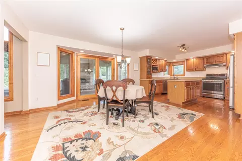 Dining - 3230 Golfview, Saline, MI 48176 photo 4 of 6