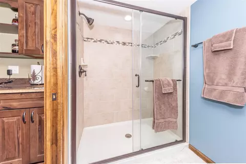 Bath - 3230 Golfview, Saline, MI 48176 photo 12 of 12